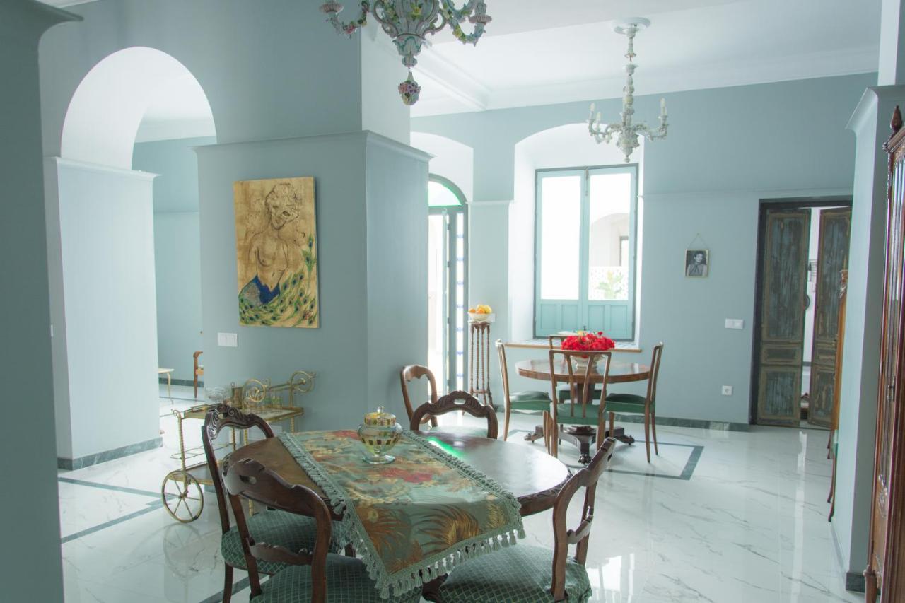 Casa Senorial Con Piscina. Casa Donna Isabel Peñaflor Exterior foto
